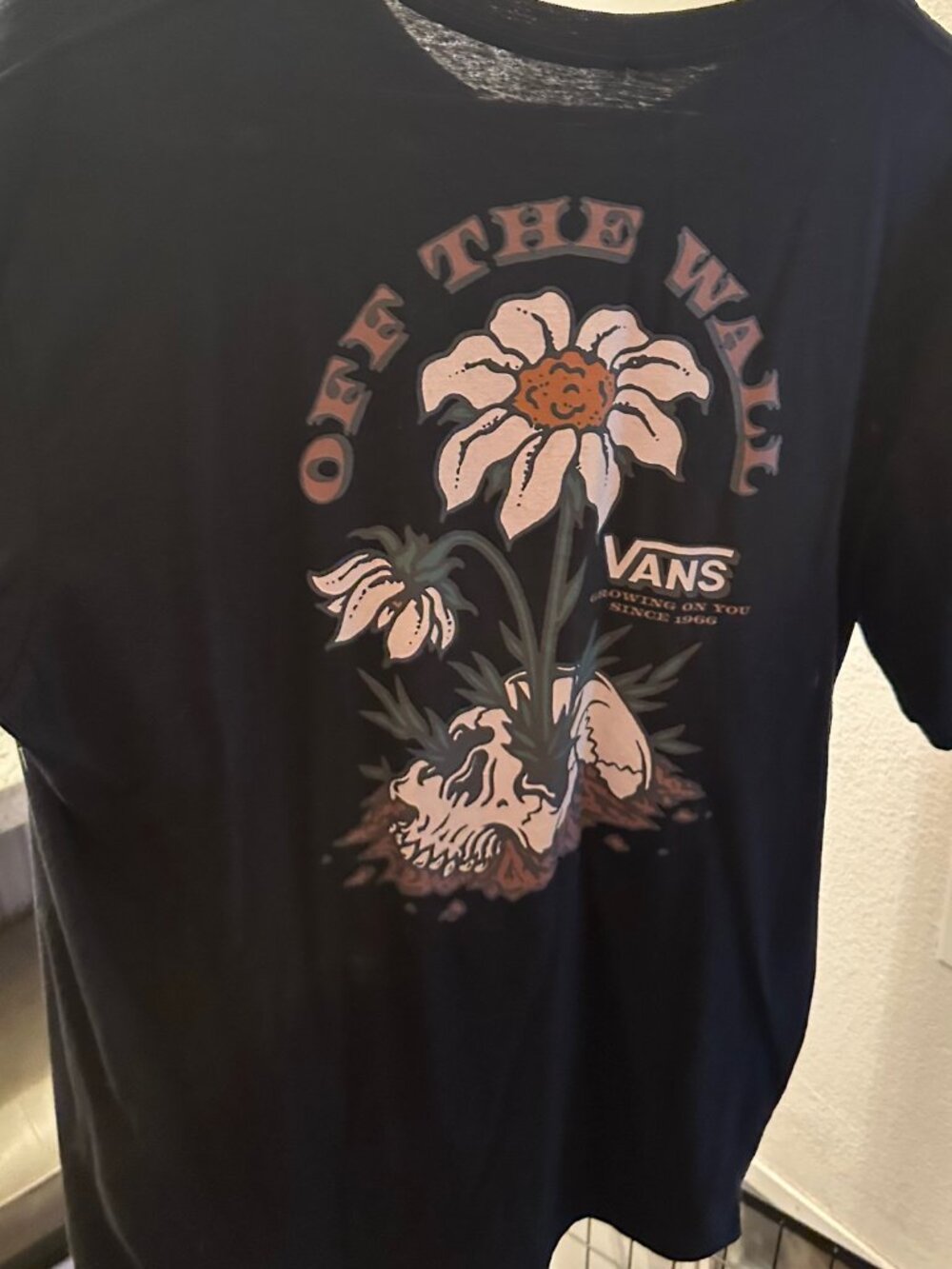 Men's Vans Shirt - Large - NWT